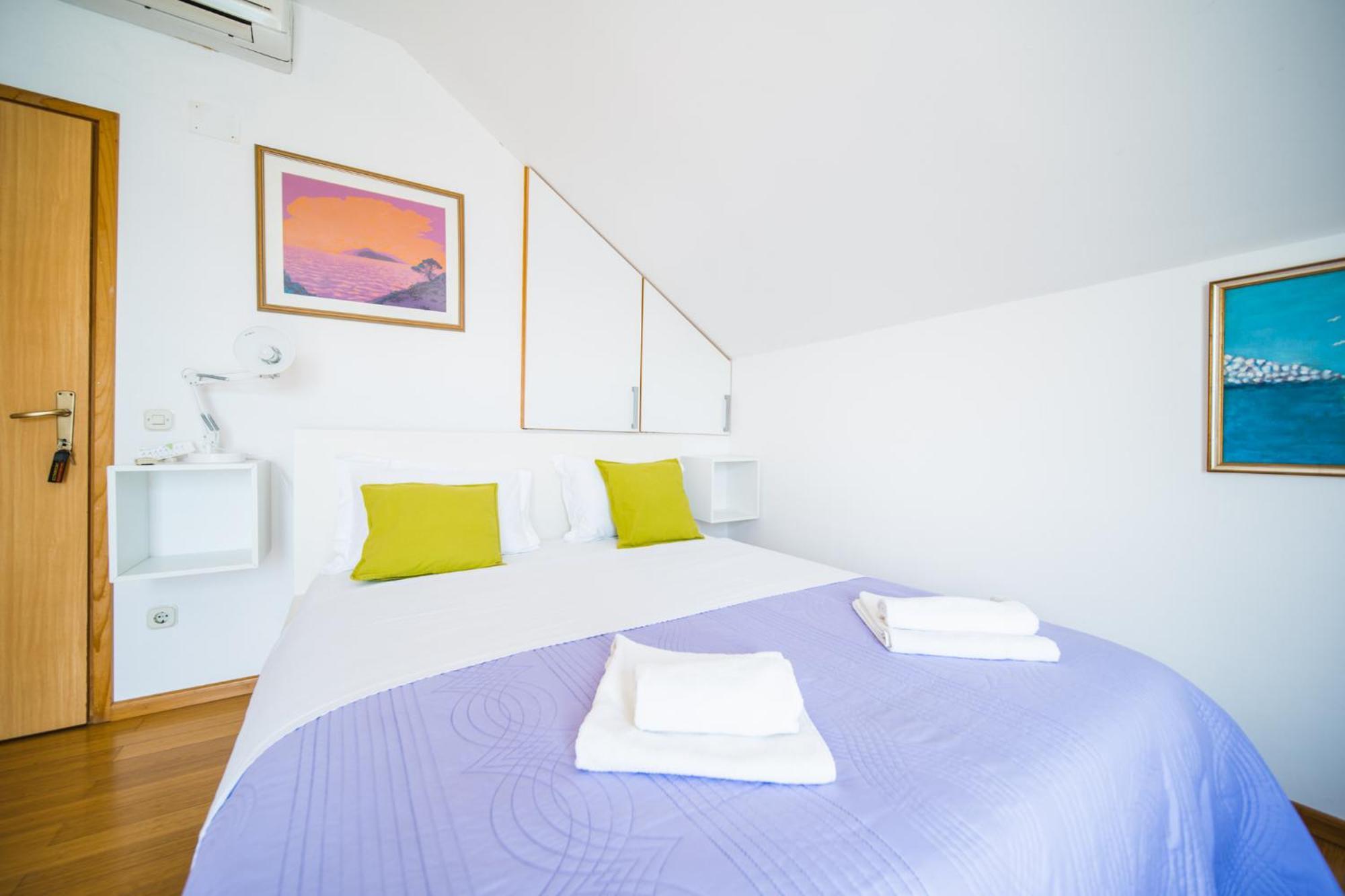 Apartments And Rooms Denoble Korcula Town Bagian luar foto