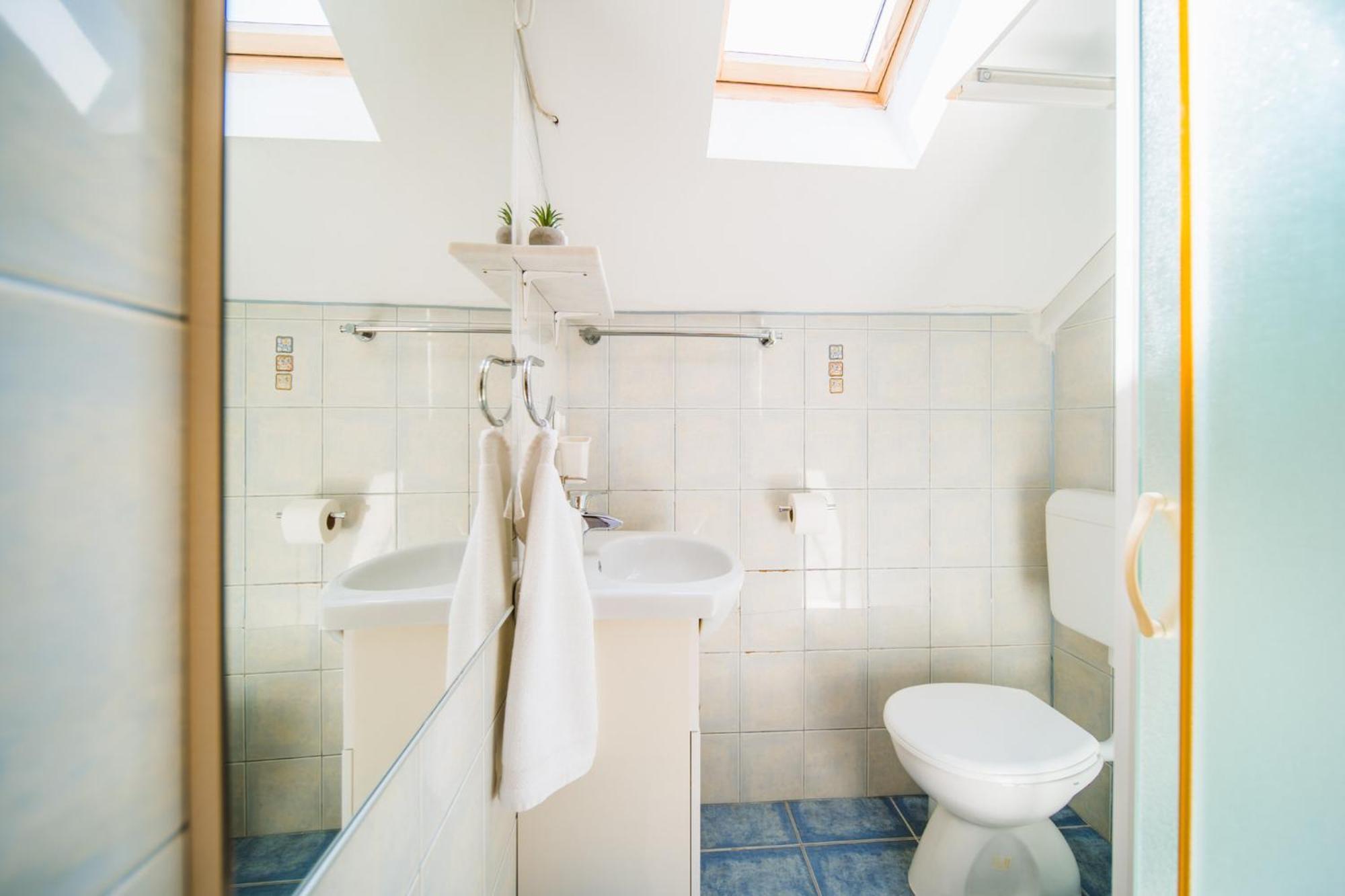 Apartments And Rooms Denoble Korcula Town Bagian luar foto