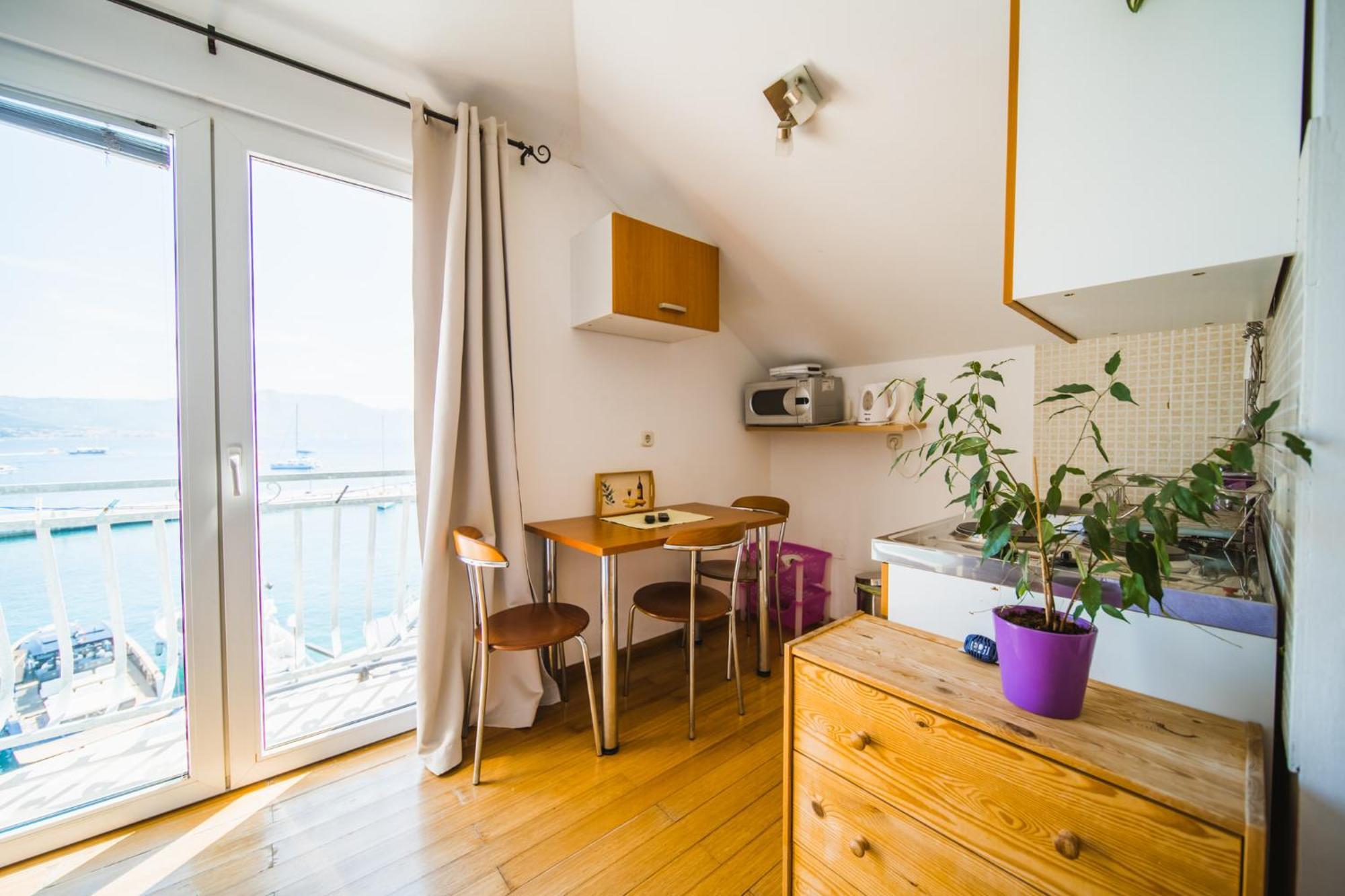 Apartments And Rooms Denoble Korcula Town Bagian luar foto